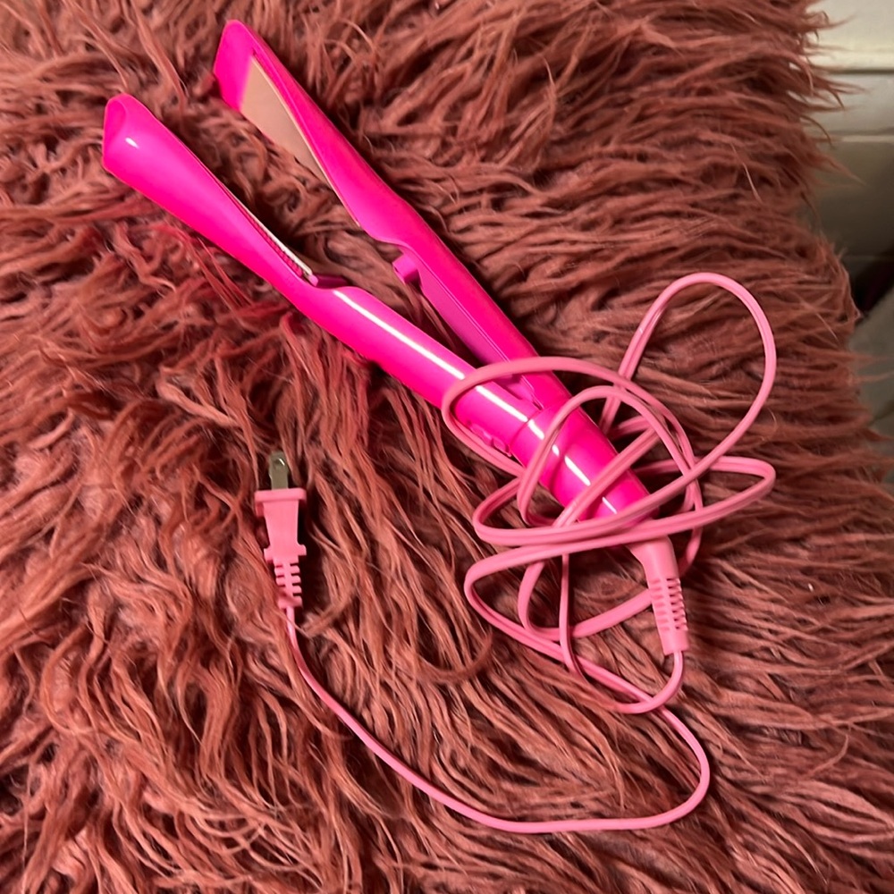 Wavy Curling iron